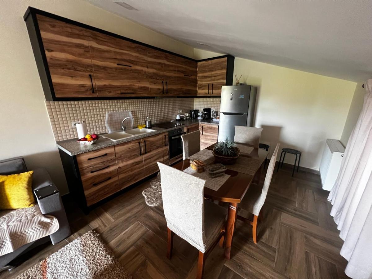 Retreat In The Centre Of Appartement Korce