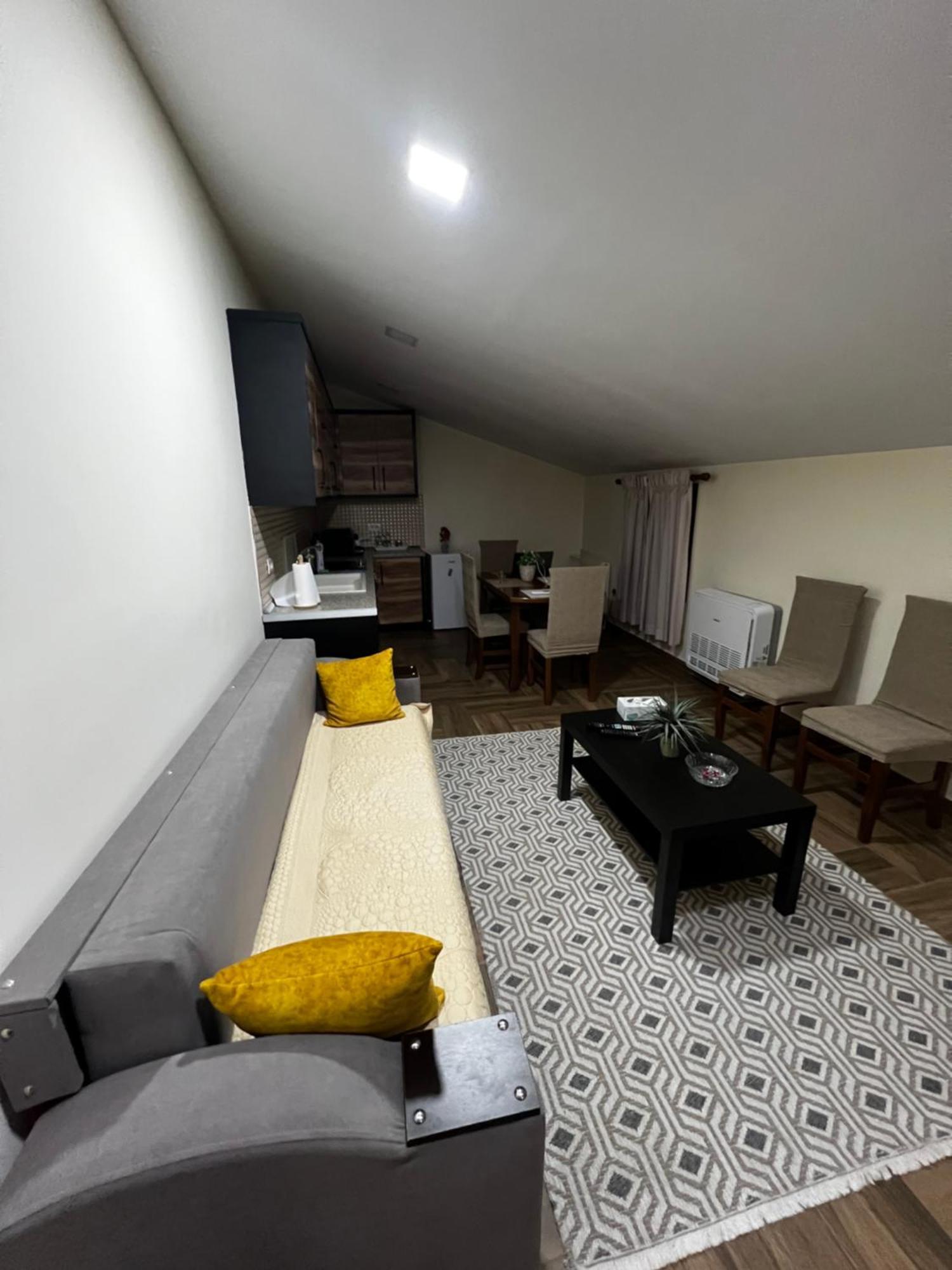 Appartement Retreat In The Centre Of Korce