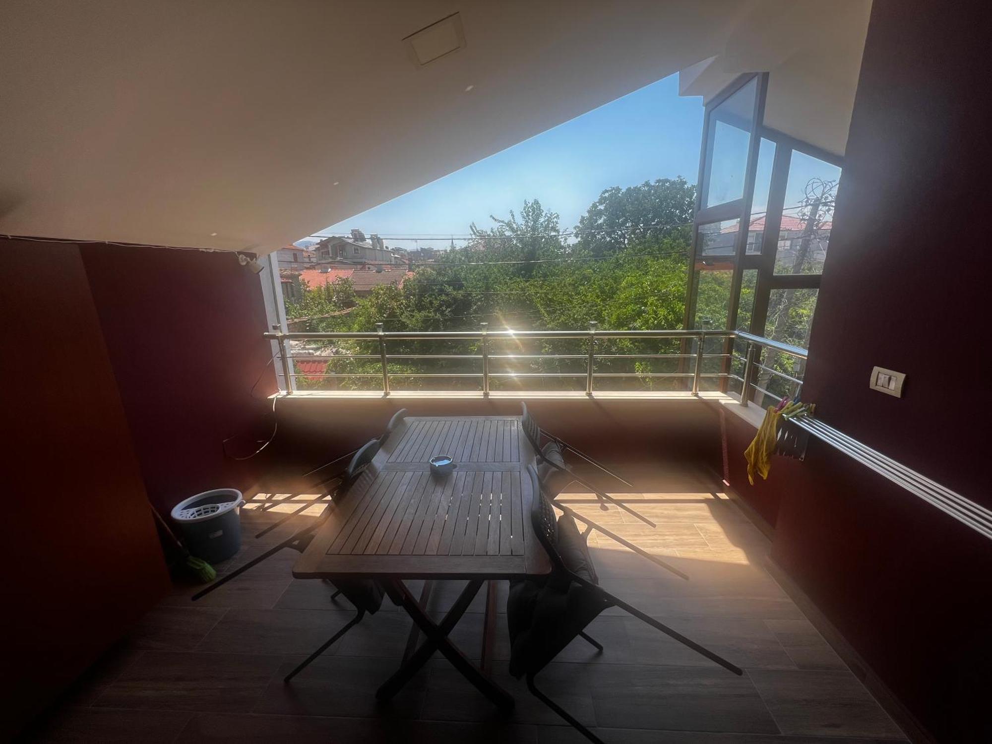 Retreat In The Centre Of * Korce